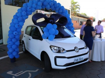 Unimed Andradina recebe carro da campanha “Viva a Vida”